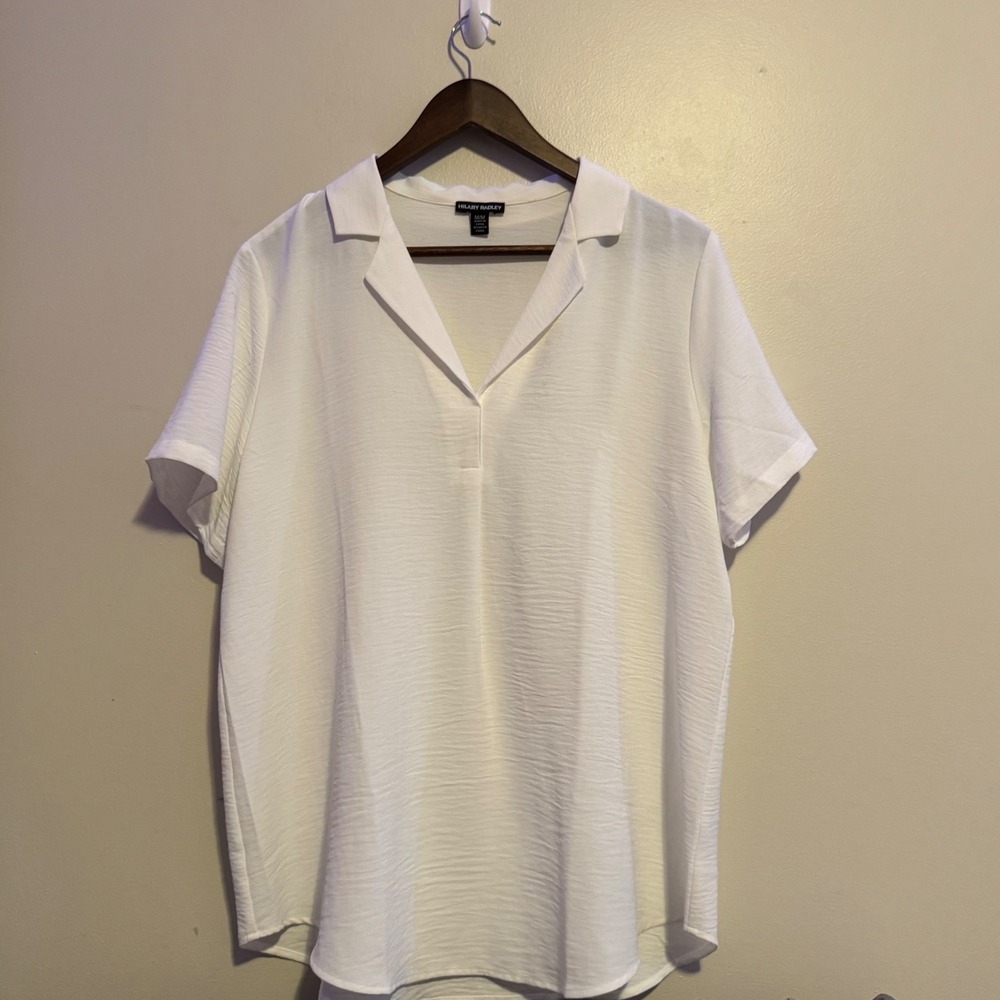 Women's White Collared Short Sleeve M Normcore Basics Staples Business Casual